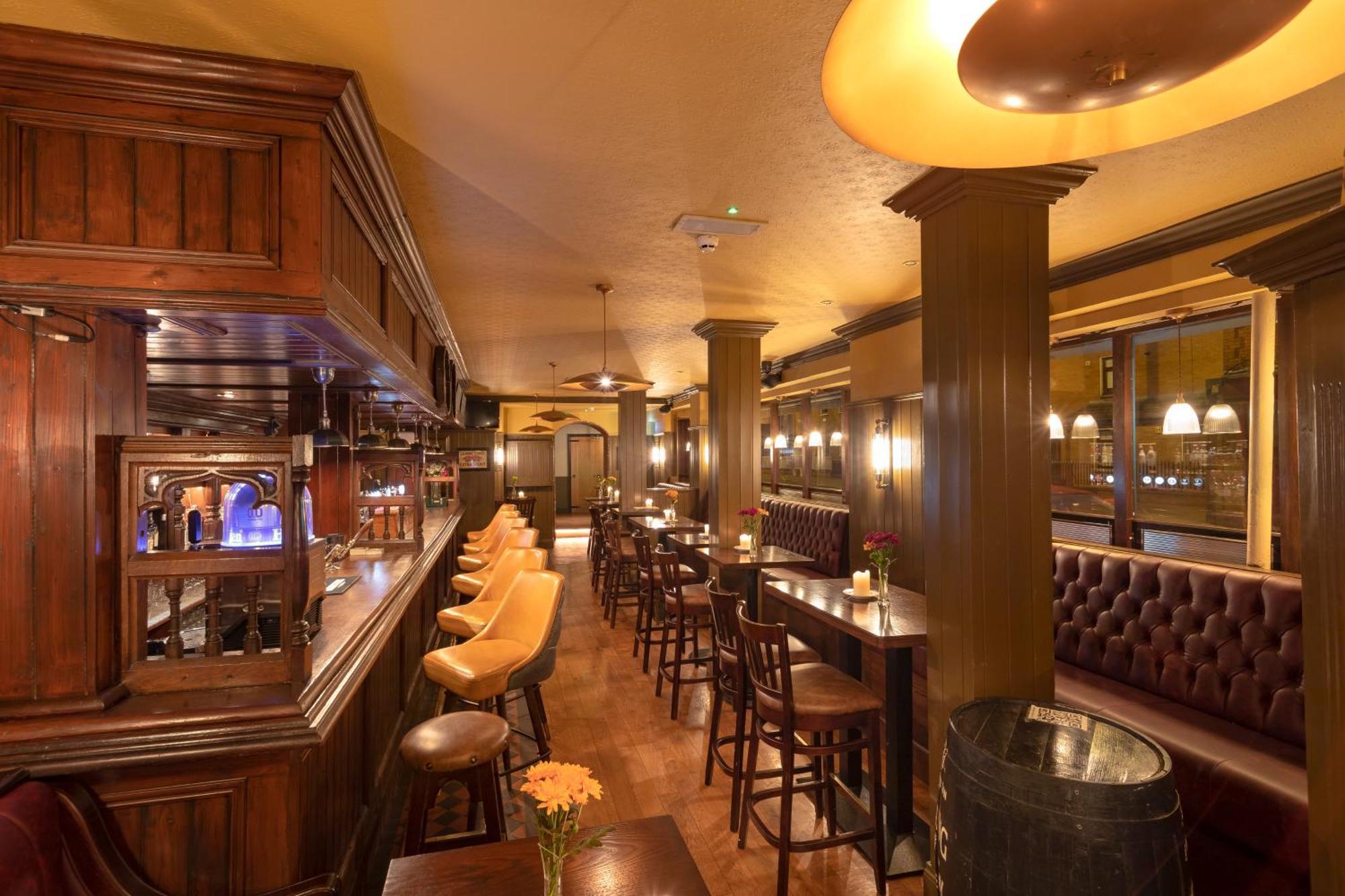 Mcgettigan'S Townhouse - Olives & Figs Bistro Dublin Exterior foto